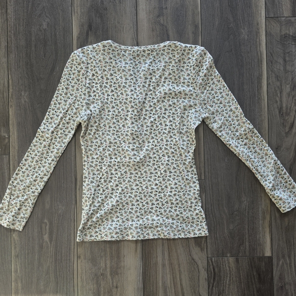 Dôen Paola Tee in Sunlit Secret Garden - Picture 11 of 13